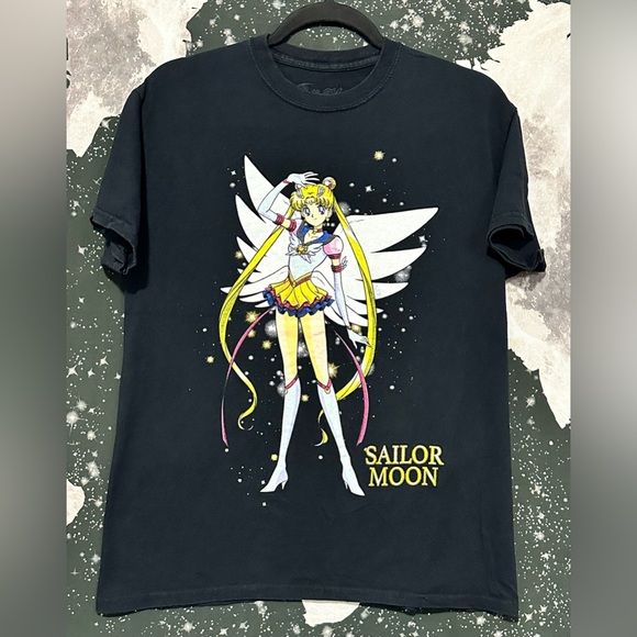 Sailor Moon shirt - Picture 1 of 5